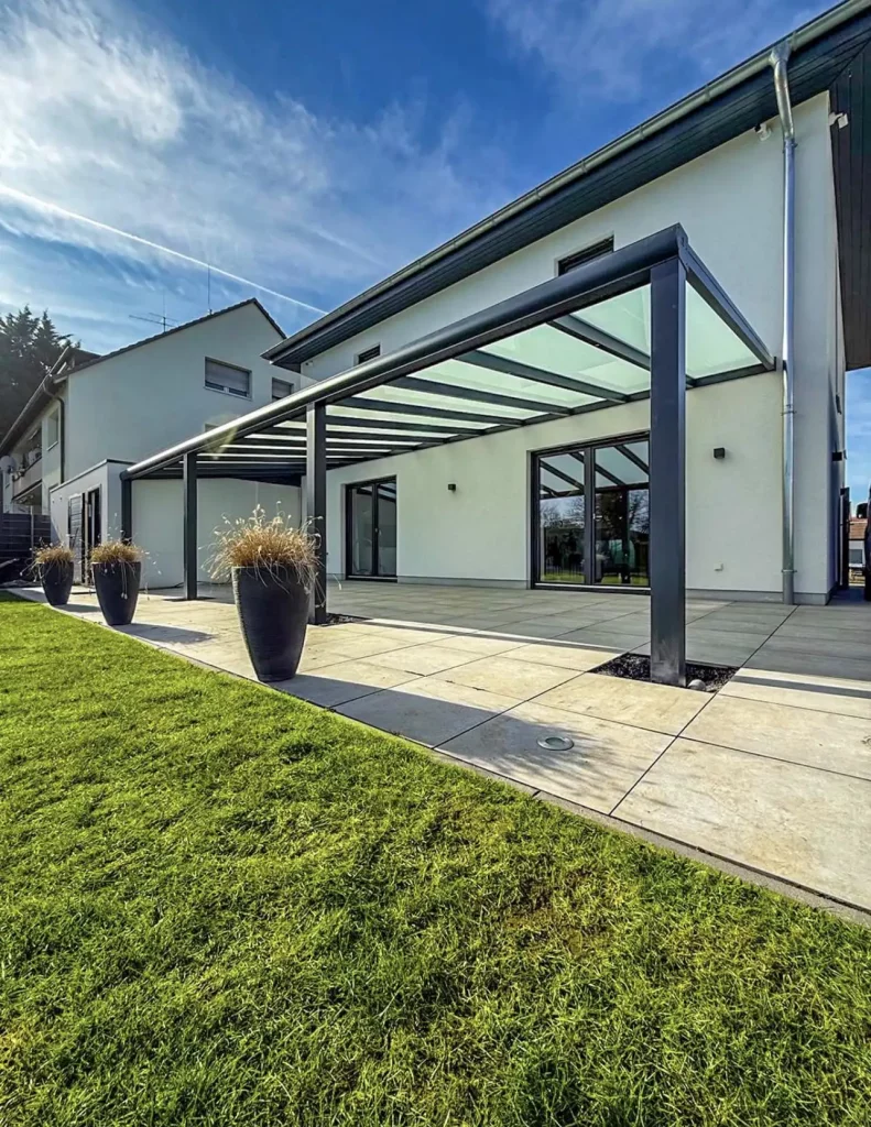 Terrassenüberdachung Aluminium Anthrazit 7x3 Meter mit Glas Matt