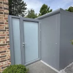 Tür aus Aluminium uns Glas